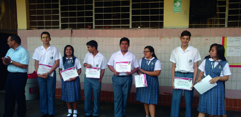 Reconocimiento a los alumnos participantes que representaron al colegio San Agustín en las diversas disciplinas